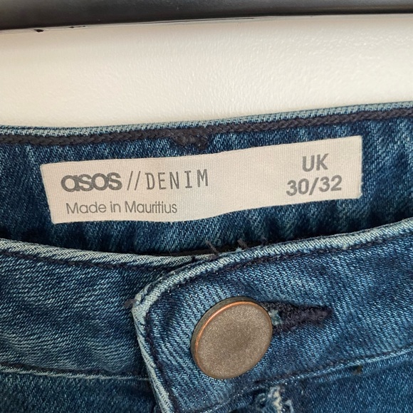 Asos high waisted button fly jeans. Sz 30 - Picture 8 of 8